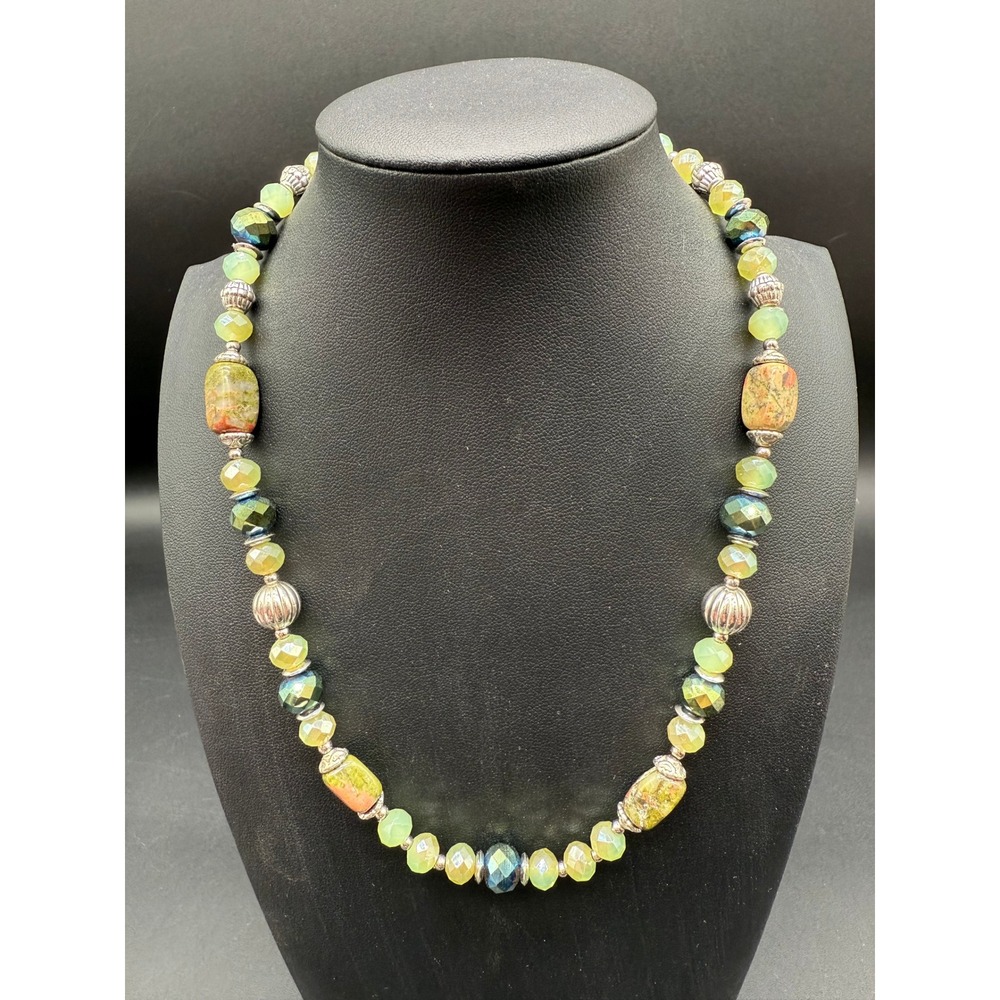 Genuine Unakite and Crystal Beaded Necklace With Gift Pouch‎ Green Faceted Beads